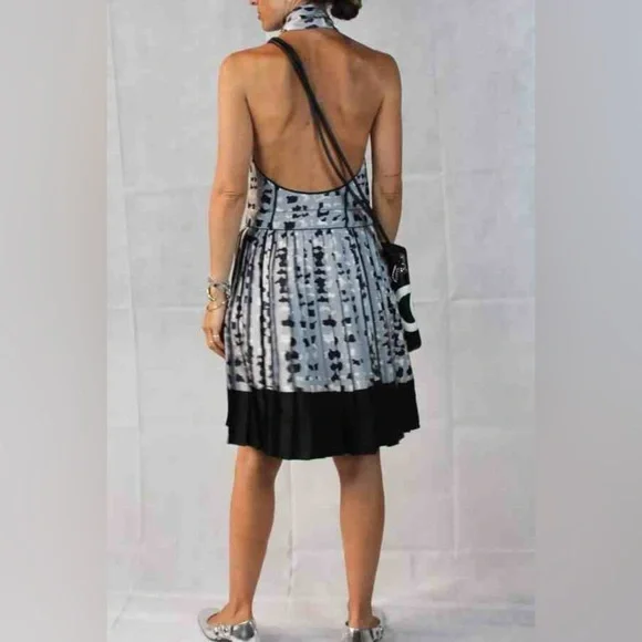 Marc Jacob Silk Pleated Backless Dress - Picture 16 of 16
